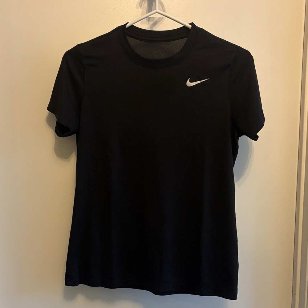Nike Women's Black Short Sleeve Tee